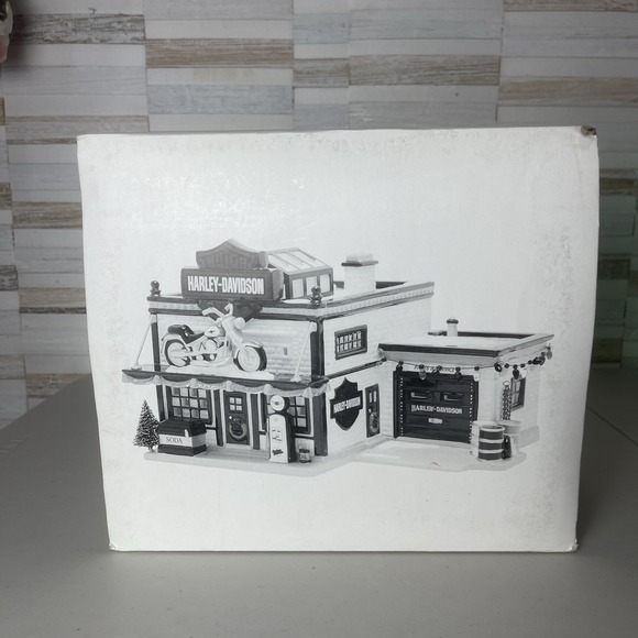 1997 Dept 56 Original Snow Village Harley-Davidson Motorcycle Shop #54886 In Box - Picture 14 of 16
